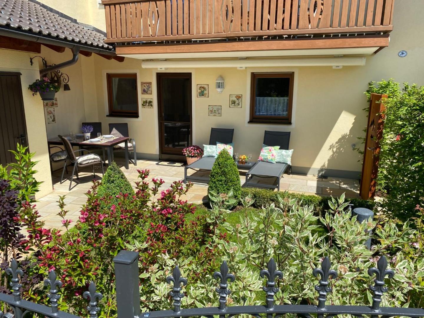 ברנאו אם כימסי Alpenappartement Traumzeit - Pool / Eigene Terrasse / Garten מראה חיצוני תמונה